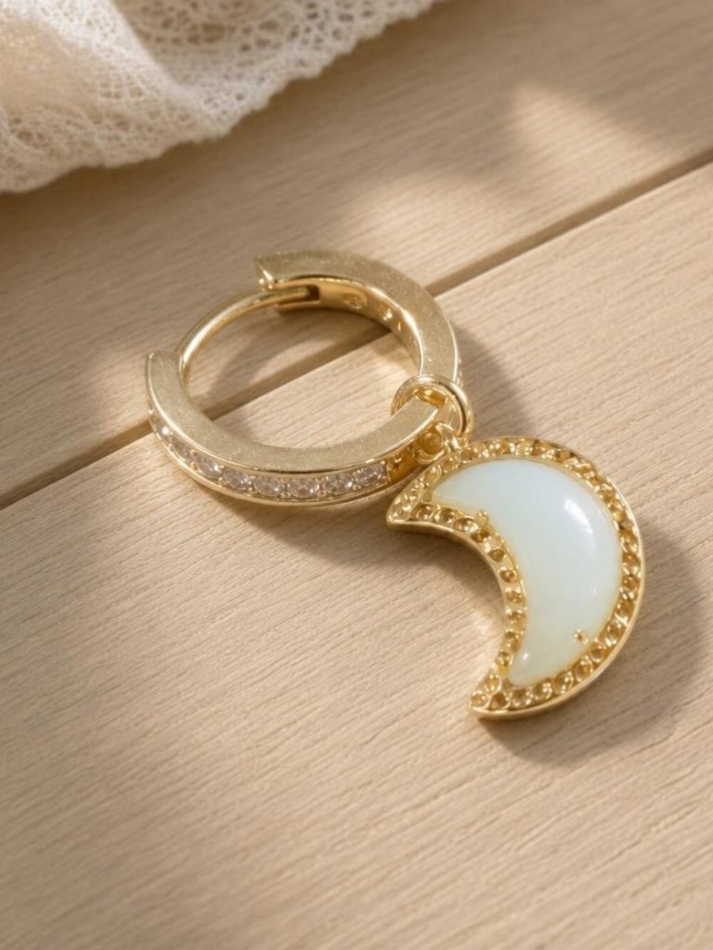 Kendra Scott Moon Gold Convertible Huggie Earrings - Picture 2 of 2